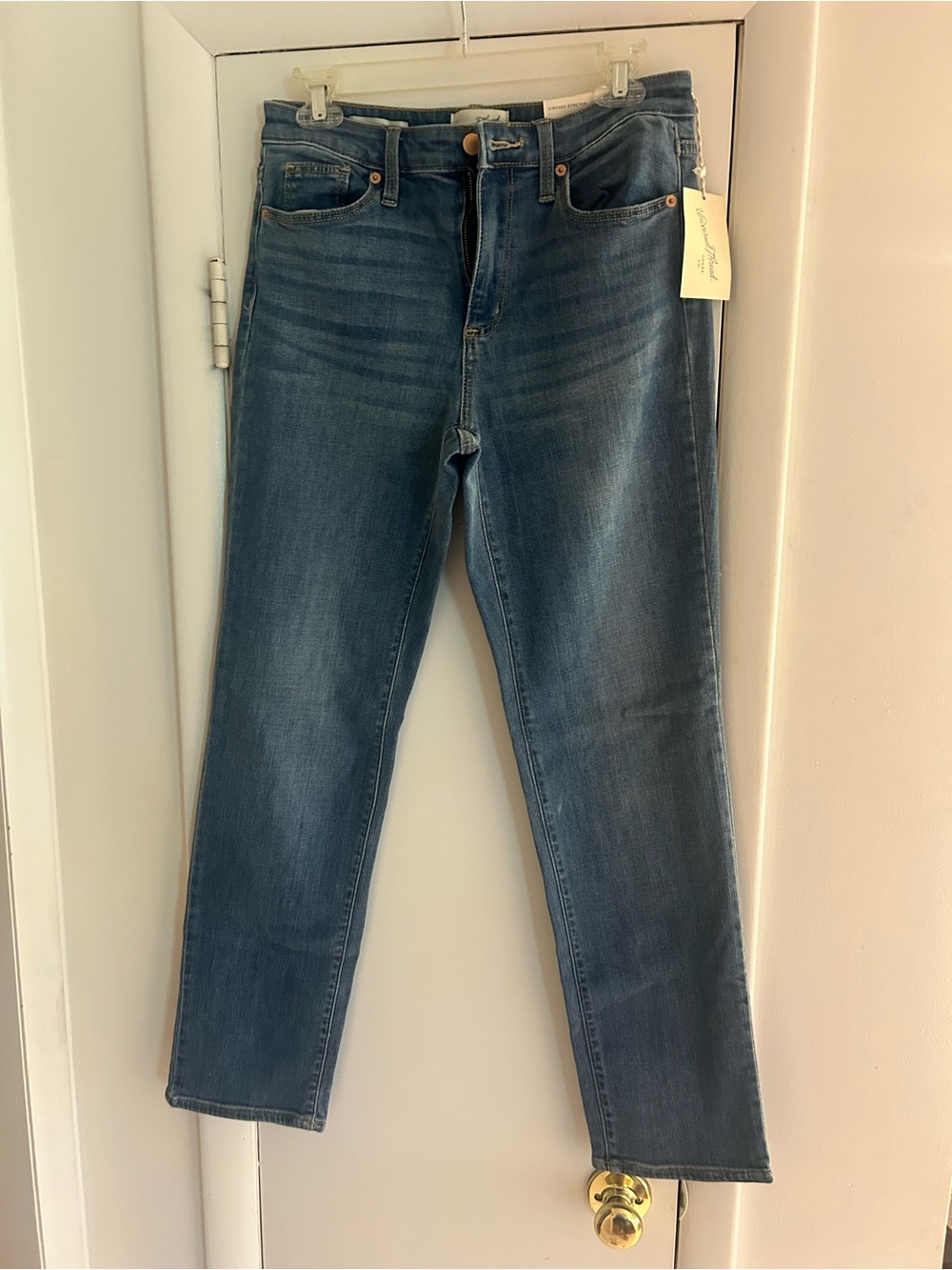 Universal Thread High Rise Slim Straight Jeans *New